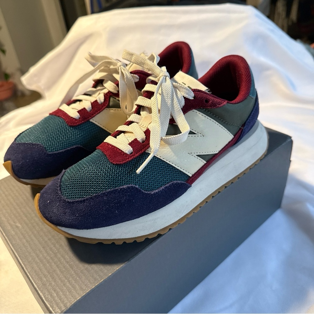 New Balance 327 Multicolor Retro Runner - Teal, Navy & Burgundy